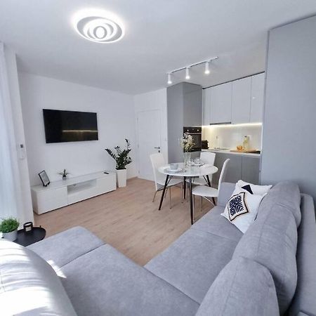 Nova City Apartments Varna Exteriör bild