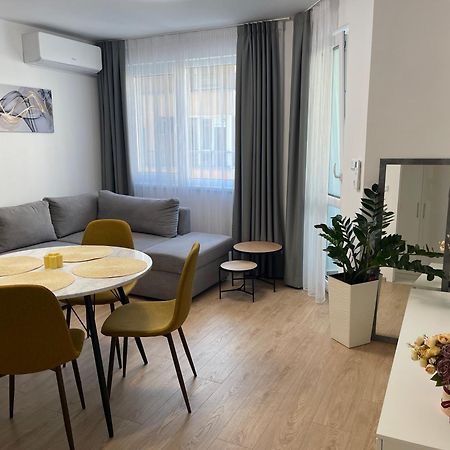Nova City Apartments Varna Exteriör bild